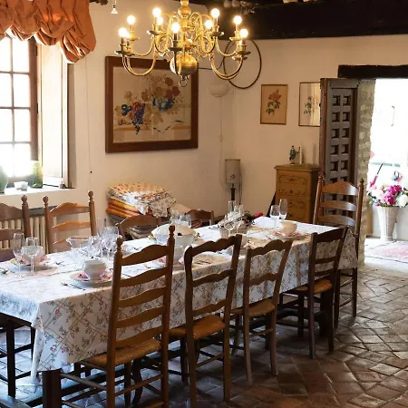 Semesterbostad Historic Castle In With Swimming Pool, Billiards *