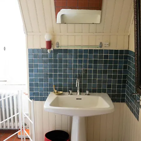 Historic Castle In With Swimming Pool, Billiards Semesterbostad